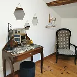 Les De La Roche Elie Holiday home