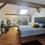 Les De La Roche Elie Holiday home