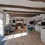 Les De La Roche Elie Rom