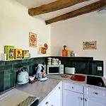 Les De La Roche Elie Holiday home *